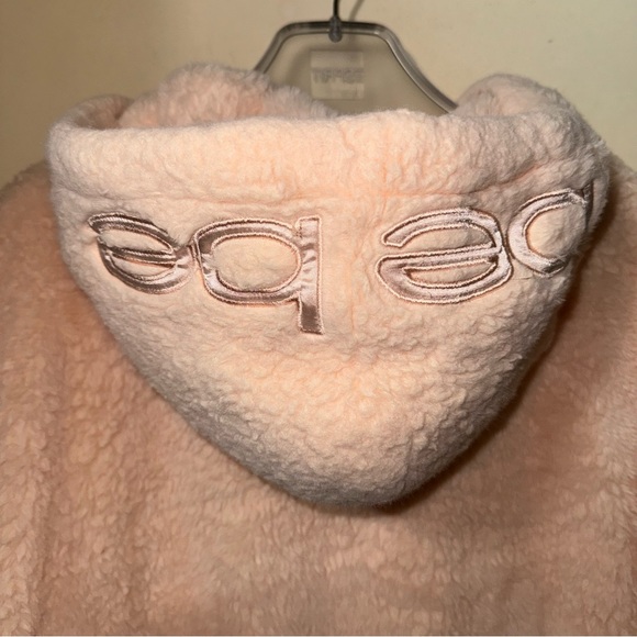 Bebe pink logo Sherpa jacket with hoodie women’s size Large - Picture 5 of 12